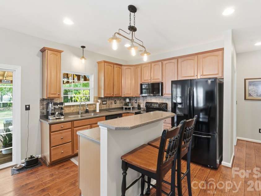 411 Moonshadow Haven, York, SC 29745.  MLS# CAR4414370, YatesRealty ID 44793. 