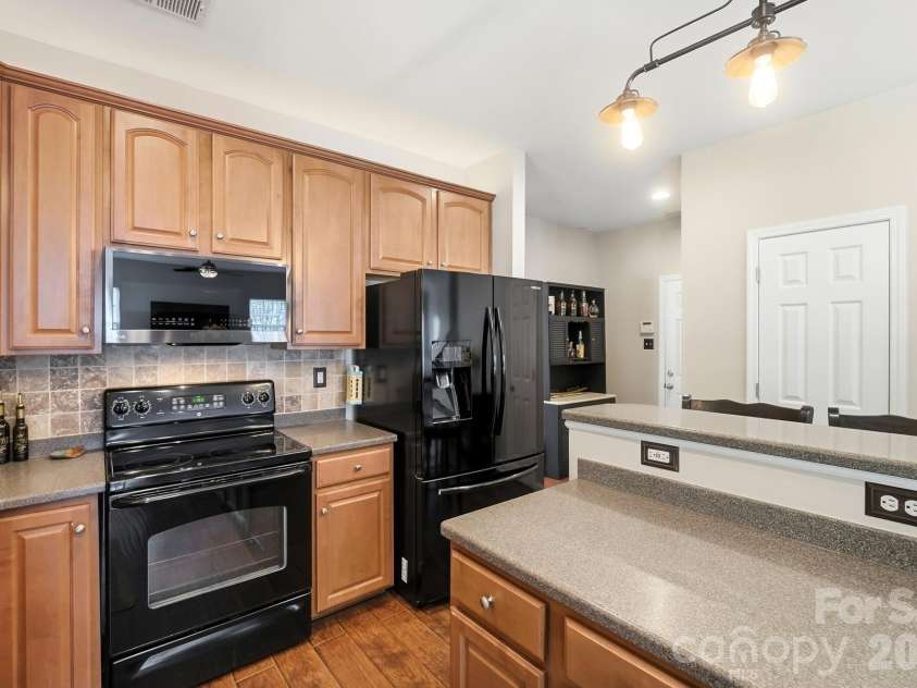 411 Moonshadow Haven, York, SC 29745.  MLS# CAR4414370, YatesRealty ID 44793. 
