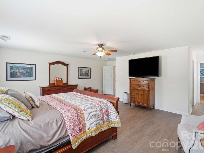 411 Moonshadow Haven, York, SC 29745.  MLS# CAR4414370, YatesRealty ID 44793. 