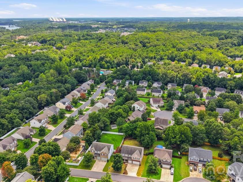 411 Moonshadow Haven, York, SC 29745.  MLS# CAR4414370, YatesRealty ID 44793. 