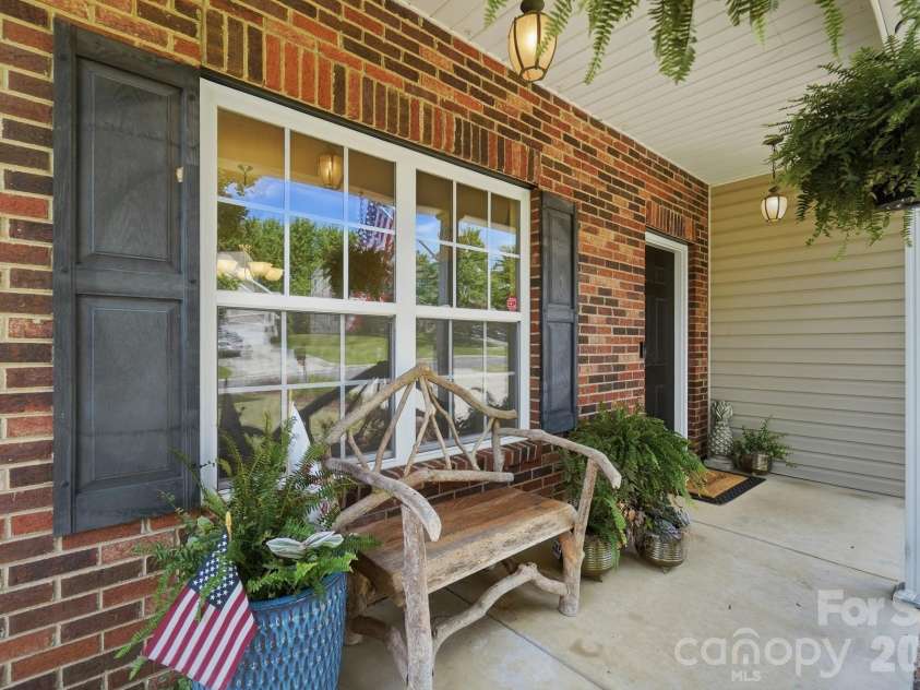 411 Moonshadow Haven, York, SC 29745.  MLS# CAR4414370, YatesRealty ID 44793. Inviting front porch!