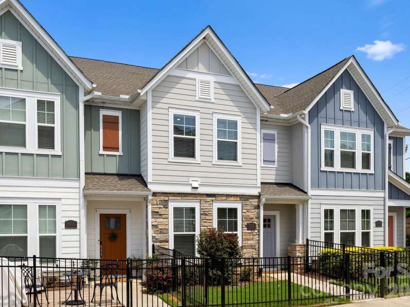 5012 Calvine Mill Way, Charlotte, NC 28205.  MLS# CAR4413396, YatesRealty ID 44794. 