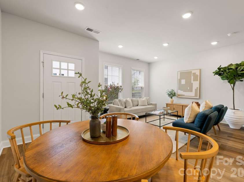 5012 Calvine Mill Way, Charlotte, NC 28205.  MLS# CAR4413396, YatesRealty ID 44794. 