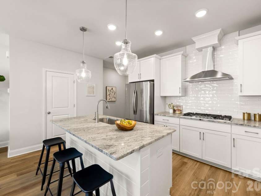 5012 Calvine Mill Way, Charlotte, NC 28205.  MLS# CAR4413396, YatesRealty ID 44794. 