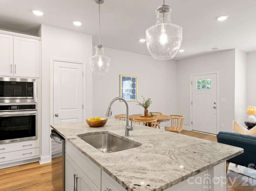 5012 Calvine Mill Way, Charlotte, NC 28205.  MLS# CAR4413396, YatesRealty ID 44794. 