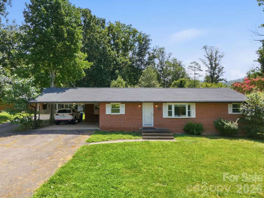 376 School Road, Asheville, NC 28803.  MLS# CAR4407081, YatesRealty ID 44798. 