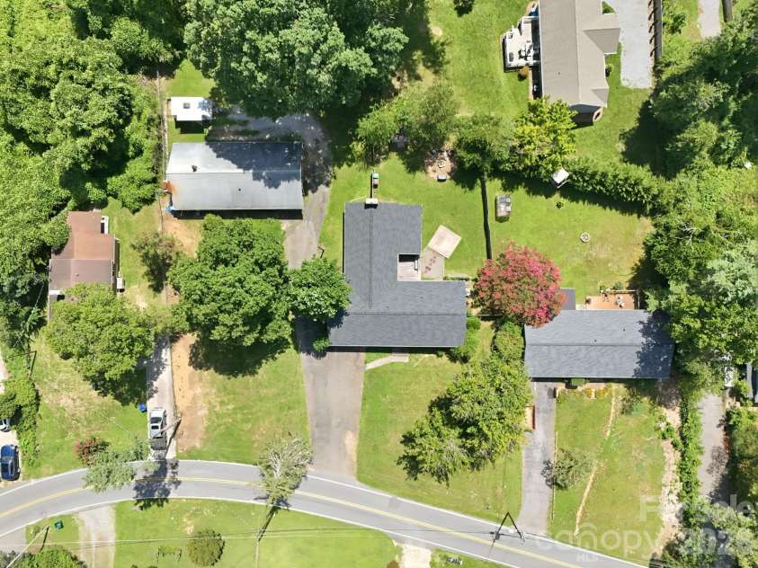 376 School Road, Asheville, NC 28803.  MLS# CAR4407081, YatesRealty ID 44798. 