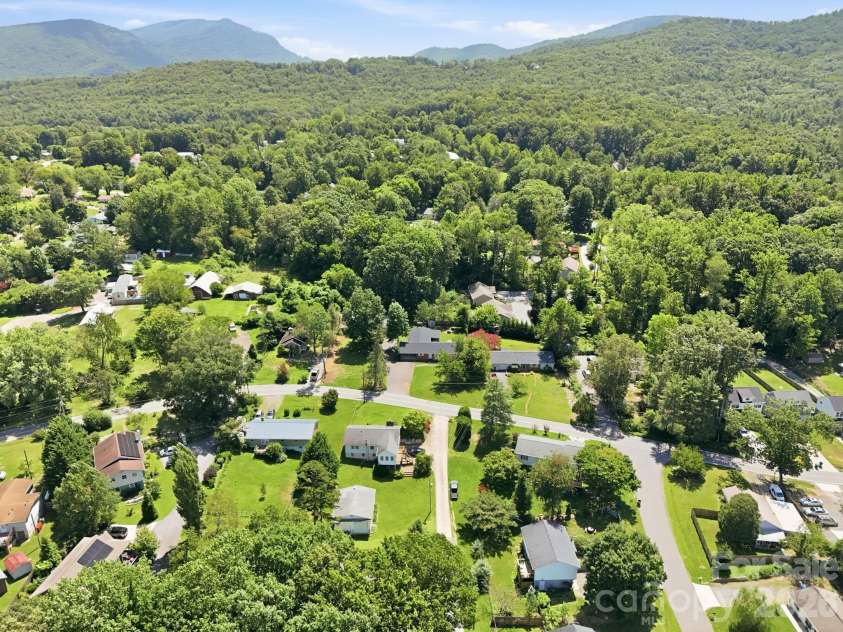 376 School Road, Asheville, NC 28803.  MLS# CAR4407081, YatesRealty ID 44798. 