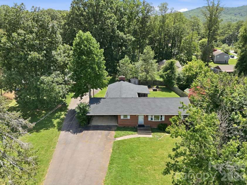 376 School Road, Asheville, NC 28803.  MLS# CAR4407081, YatesRealty ID 44798. 