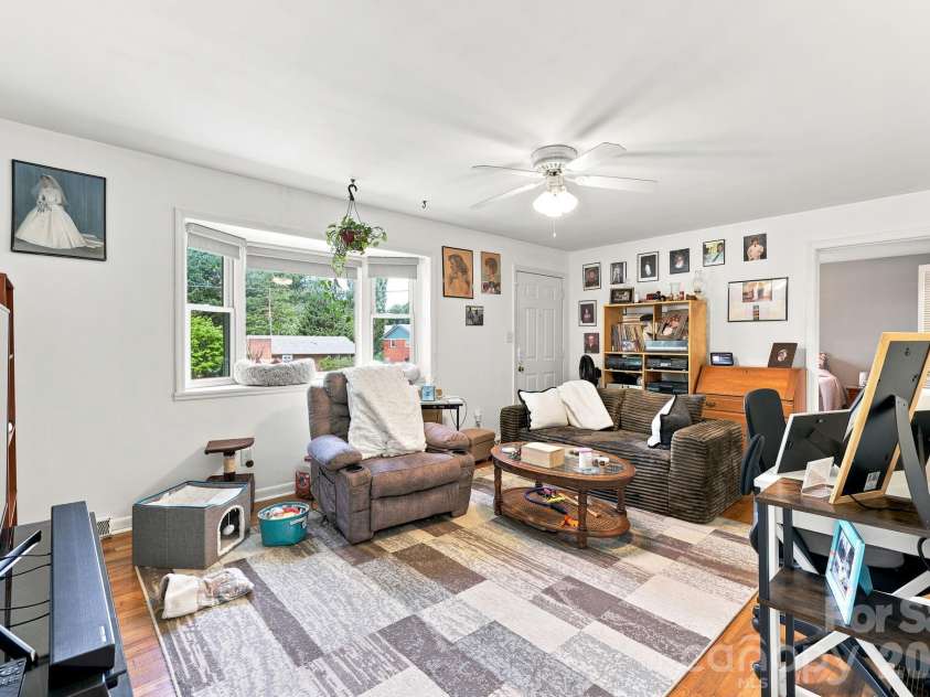 376 School Road, Asheville, NC 28803.  MLS# CAR4407081, YatesRealty ID 44798. 