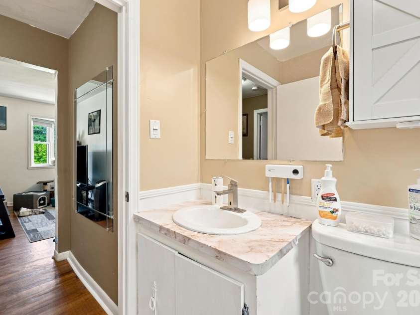 376 School Road, Asheville, NC 28803.  MLS# CAR4407081, YatesRealty ID 44798. 
