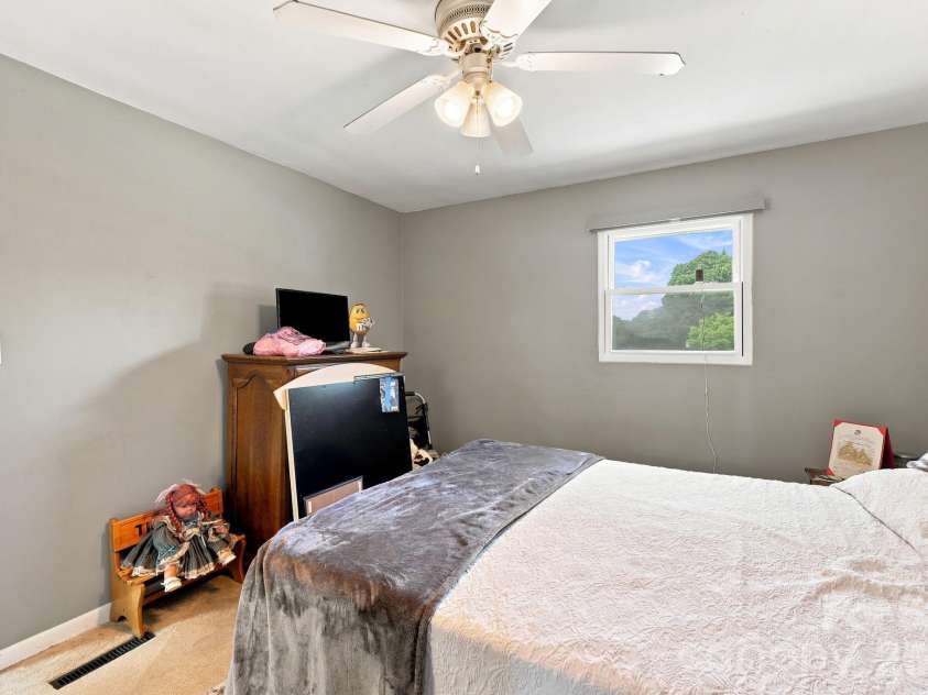376 School Road, Asheville, NC 28803.  MLS# CAR4407081, YatesRealty ID 44798. 