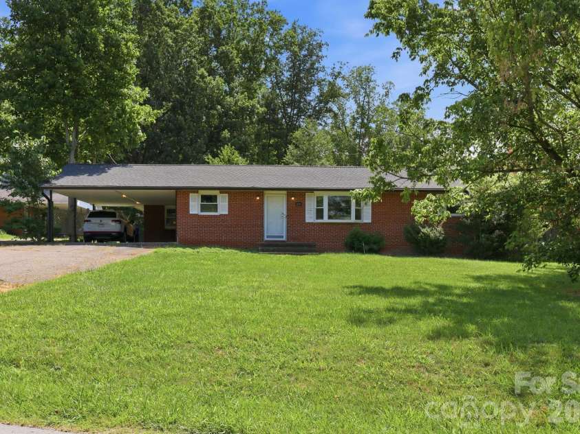 376 School Road, Asheville, NC 28803.  MLS# CAR4407081, YatesRealty ID 44798. 
