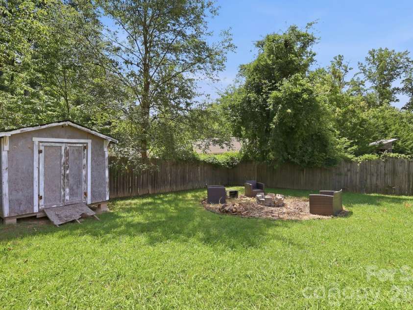 376 School Road, Asheville, NC 28803.  MLS# CAR4407081, YatesRealty ID 44798. 
