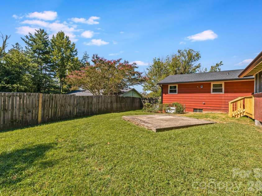 376 School Road, Asheville, NC 28803.  MLS# CAR4421506, YatesRealty ID 44798. Back Yard View