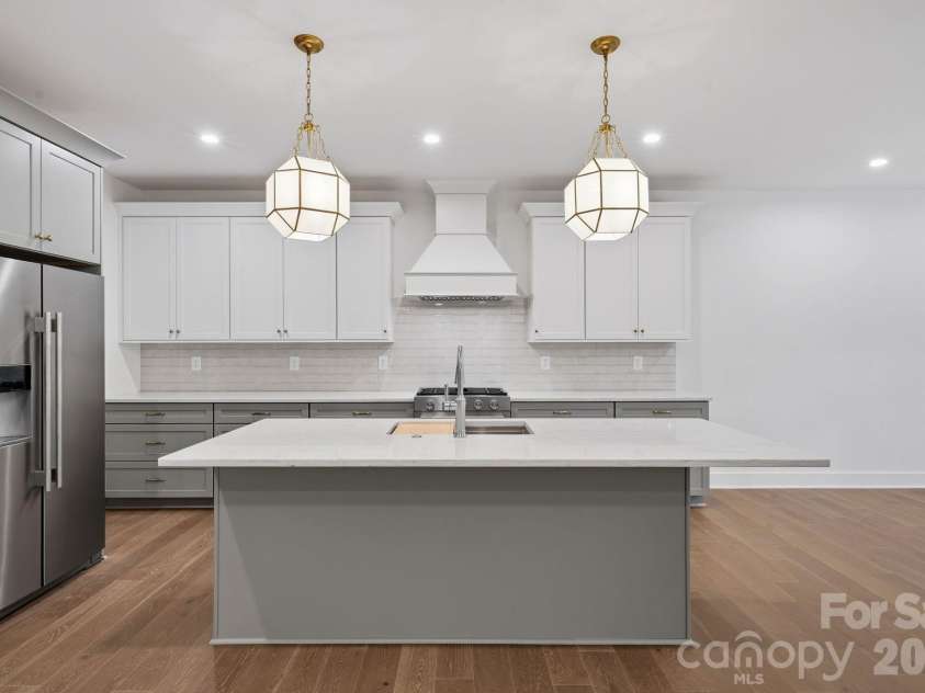 2311 Chateau Court, Matthews, NC 28105.  MLS# CAR4407256, YatesRealty ID 44799. Kitchen.