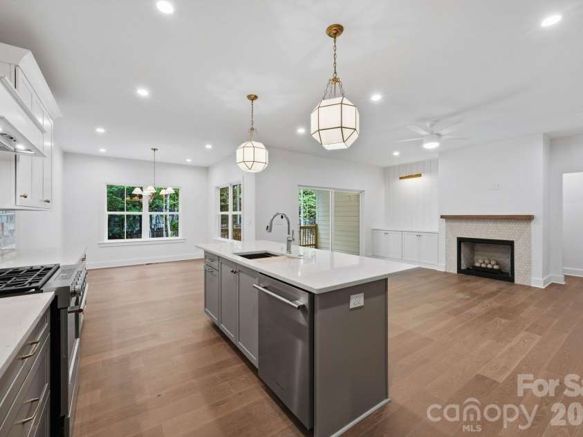 2311 Chateau Court, Matthews, NC 28105.  MLS# CAR4407256, YatesRealty ID 44799. Kitchen.