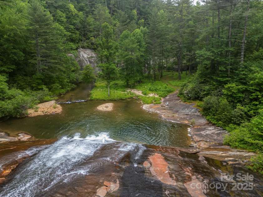 300 Falls View Drive, Lake Toxaway, NC 28774.  MLS# CAR4311504, YatesRealty ID 448. 