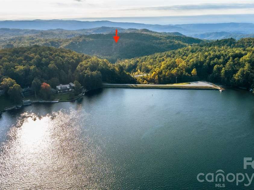 300 Falls View Drive, Lake Toxaway, NC 28774.  MLS# CAR4376323, YatesRealty ID 448. 