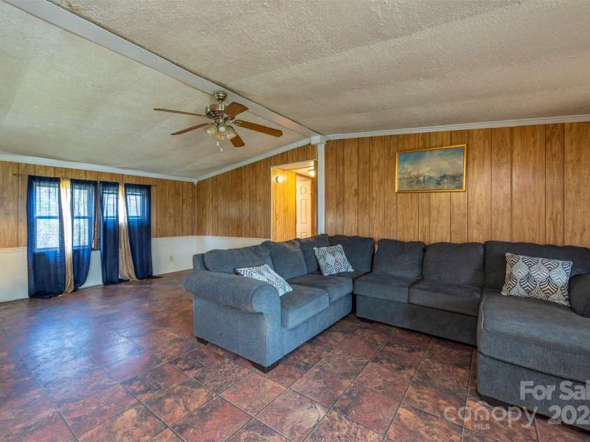 97 Oakland Drive, Burnsville, NC 28714.  MLS# CAR4117943, YatesRealty ID 448. 