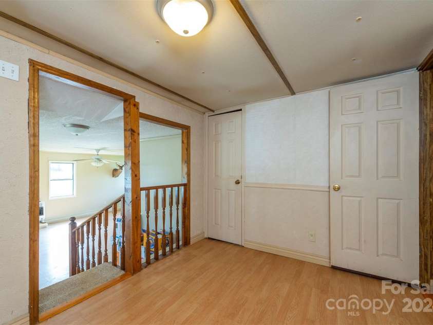 97 Oakland Drive, Burnsville, NC 28714.  MLS# CAR4117943, YatesRealty ID 448. 