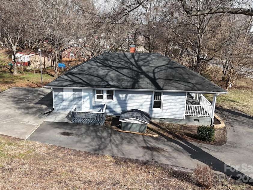 934 NC 150 Highway, Lincolnton, NC 28092.  MLS# CAR4228571, YatesRealty ID 4480. 