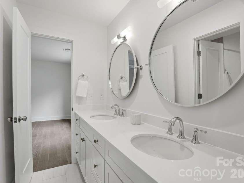 2315 Chateau Court, Matthews, NC 28105.  MLS# CAR4407259, YatesRealty ID 44800. Guest bathroom.