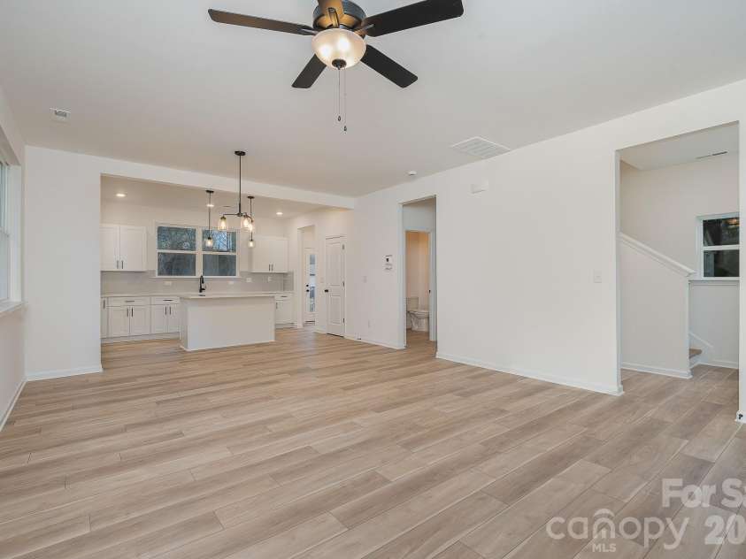 2017 Bishop Madison Lane, Charlotte, NC 28216.  MLS# CAR4415140, YatesRealty ID 44803. 