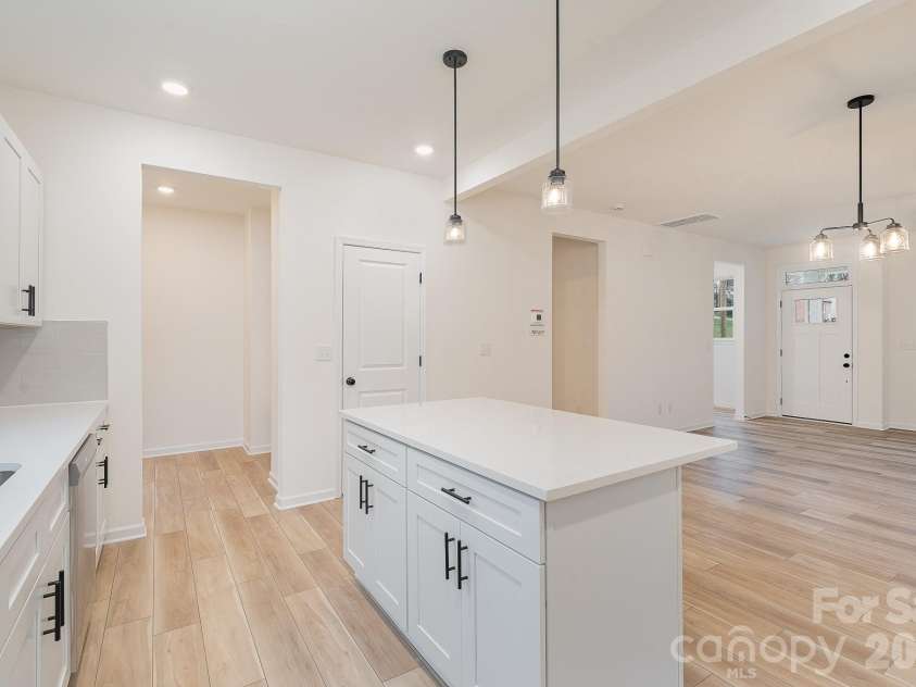 2017 Bishop Madison Lane, Charlotte, NC 28216.  MLS# CAR4415140, YatesRealty ID 44803. 