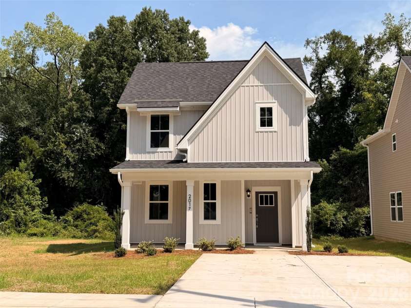 2017 Bishop Madison Lane, Charlotte, NC 28216.  MLS# CAR4415140, YatesRealty ID 44803. 