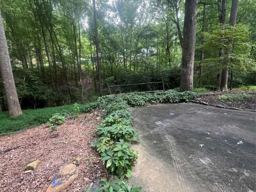 511 Crestview Drive, Albemarle, NC 28001.  MLS# CAR4415236, YatesRealty ID 44804. 