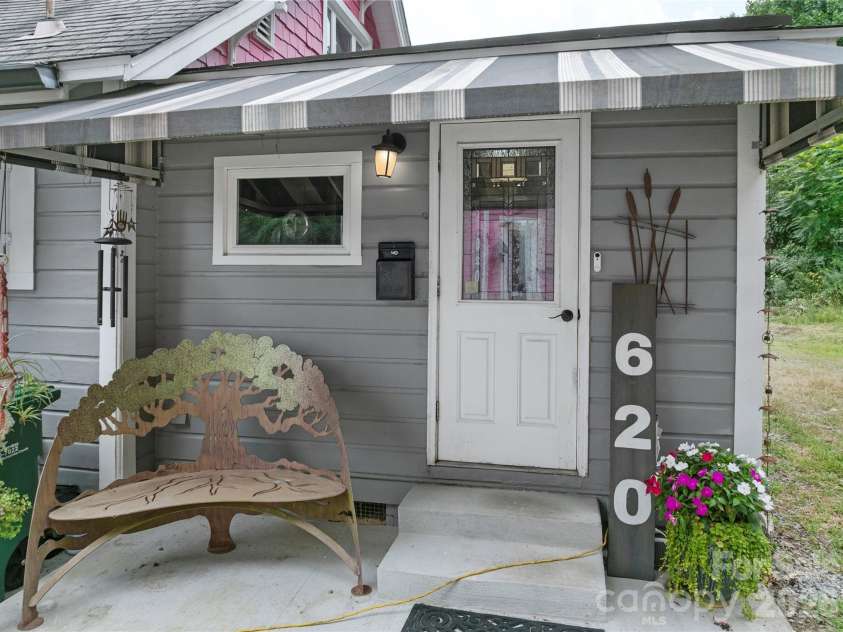 620 Old Lytle Cove Road, Swannanoa, NC 28778.  MLS# CAR4415136, YatesRealty ID 44806. 