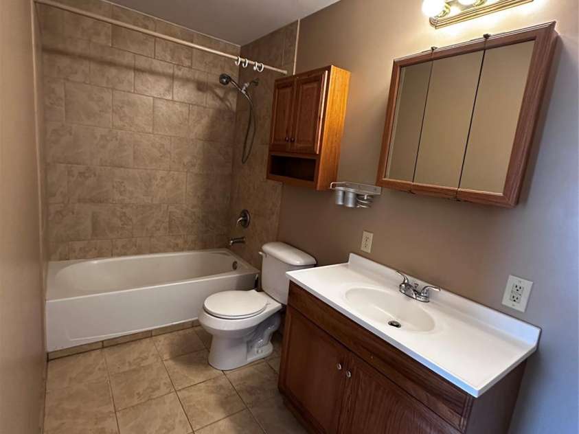 2202 Brookview Avenue, Kannapolis, NC 28081.  MLS# CAR4411007, YatesRealty ID 44808. Full bath