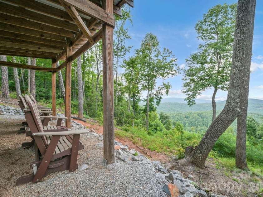 345 Chalk Dust Trail, Purlear, NC 28665.  MLS# CAR4415020, YatesRealty ID 44809. Great Oak Park