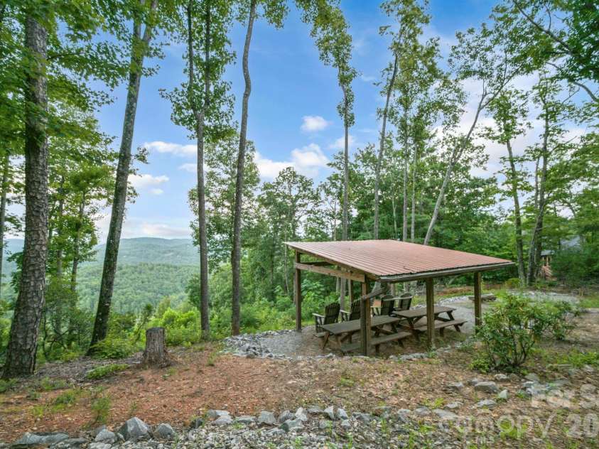 345 Chalk Dust Trail, Purlear, NC 28665.  MLS# CAR4415020, YatesRealty ID 44809. Great Oak Park