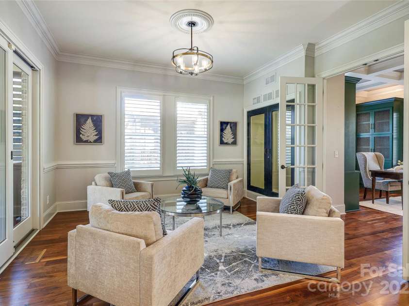 4124 Sherbrooke Drive, Charlotte, NC 28210.  MLS# CAR4224461, YatesRealty ID 4481. 
