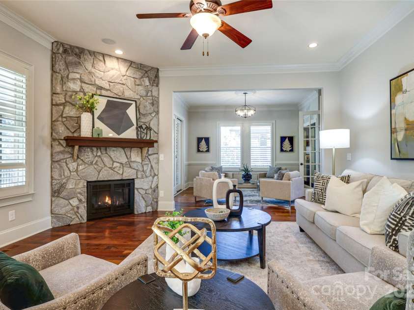 4124 Sherbrooke Drive, Charlotte, NC 28210.  MLS# CAR4224461, YatesRealty ID 4481. 