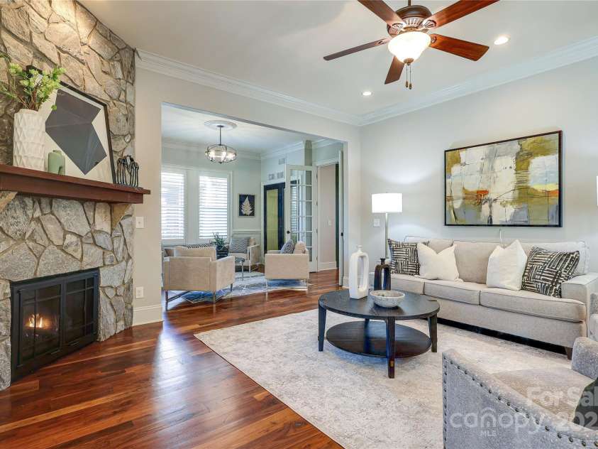 4124 Sherbrooke Drive, Charlotte, NC 28210.  MLS# CAR4224461, YatesRealty ID 4481. 
