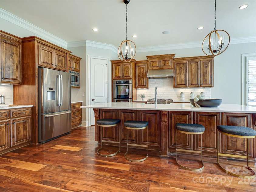 4124 Sherbrooke Drive, Charlotte, NC 28210.  MLS# CAR4224461, YatesRealty ID 4481. 