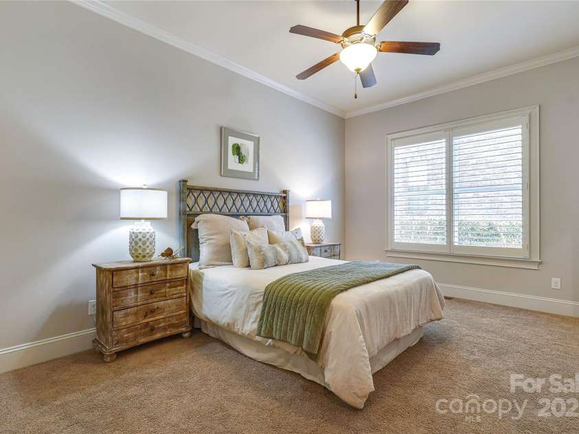 4124 Sherbrooke Drive, Charlotte, NC 28210.  MLS# CAR4224461, YatesRealty ID 4481. 