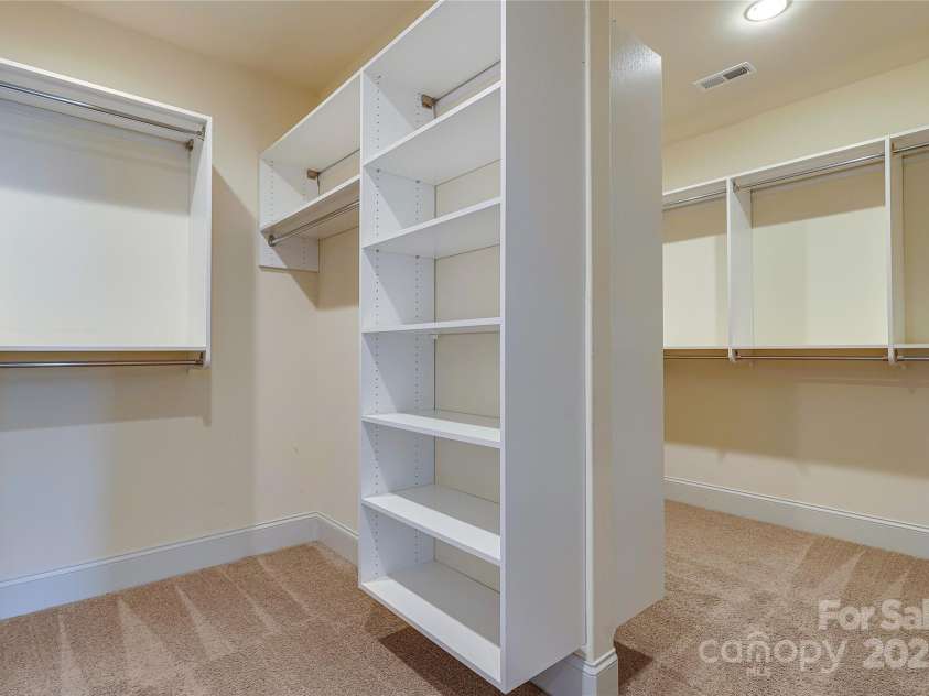 4124 Sherbrooke Drive, Charlotte, NC 28210.  MLS# CAR4224461, YatesRealty ID 4481. 