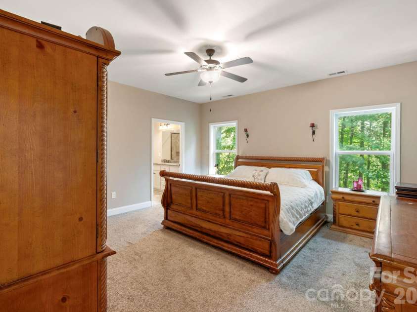 72 Summer Shade Court, Hendersonville, NC 28792.  MLS# CAR4413239, YatesRealty ID 44810. 