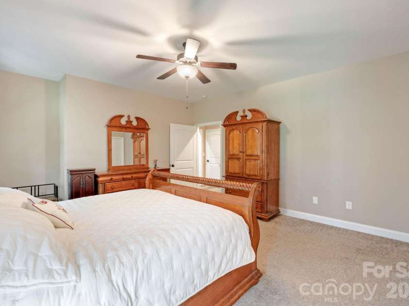 72 Summer Shade Court, Hendersonville, NC 28792.  MLS# CAR4413239, YatesRealty ID 44810. 