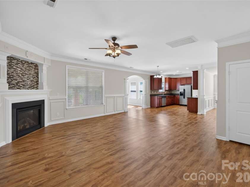 1607 Hoosac Drive, Waxhaw, NC 28173.  MLS# CAR4415250, YatesRealty ID 44812. 