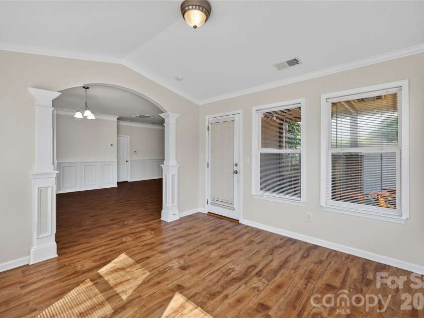 1607 Hoosac Drive, Waxhaw, NC 28173.  MLS# CAR4415250, YatesRealty ID 44812. 