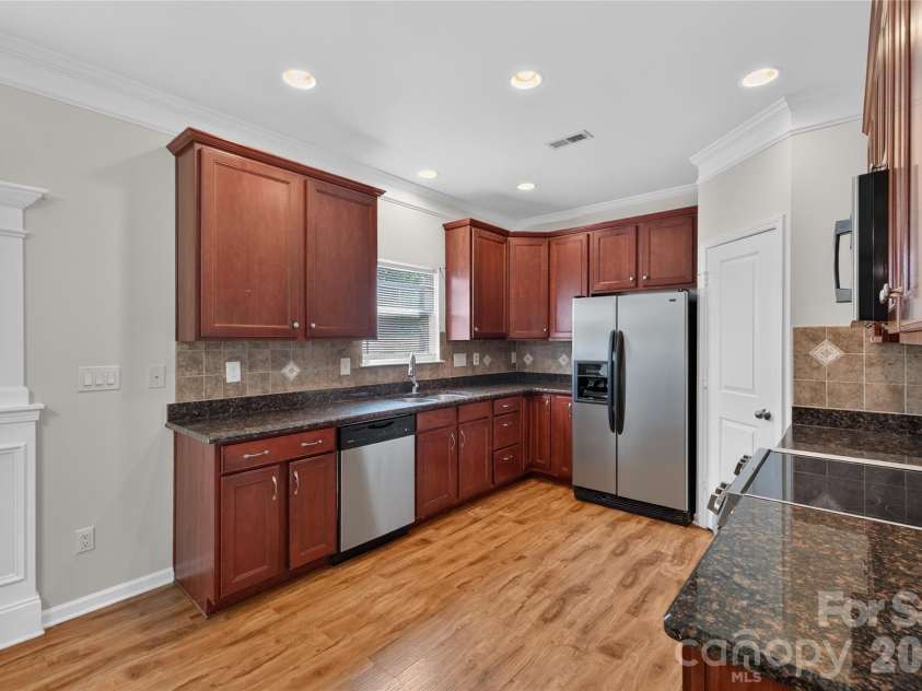 1607 Hoosac Drive, Waxhaw, NC 28173.  MLS# CAR4415250, YatesRealty ID 44812. 