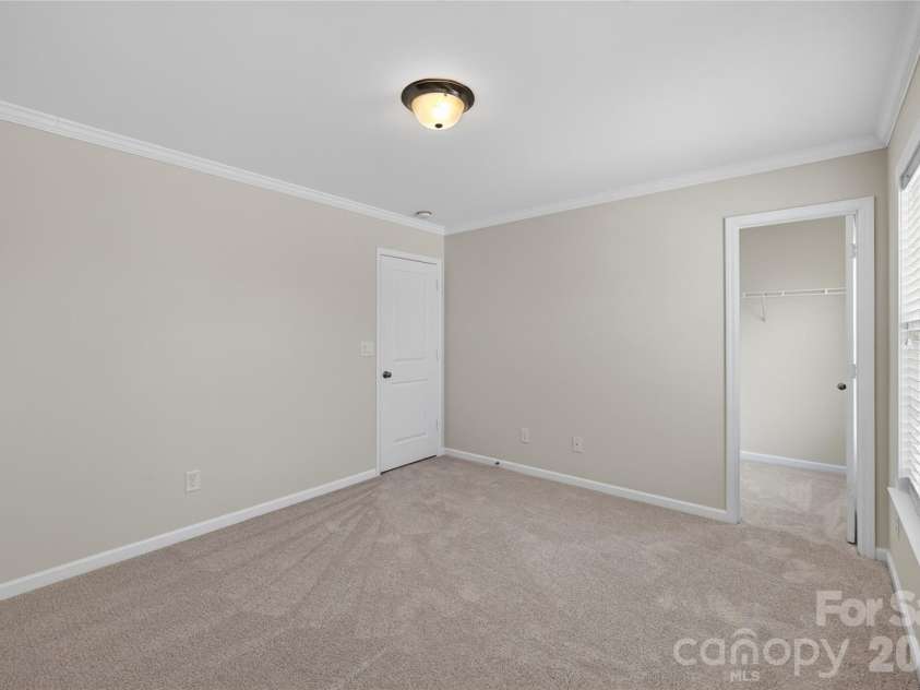 1607 Hoosac Drive, Waxhaw, NC 28173.  MLS# CAR4415250, YatesRealty ID 44812. 