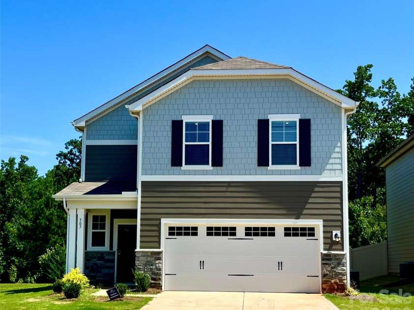 307 Bezelle Avenue, York, SC 29745.  MLS# CAR4415235, YatesRealty ID 44815. 