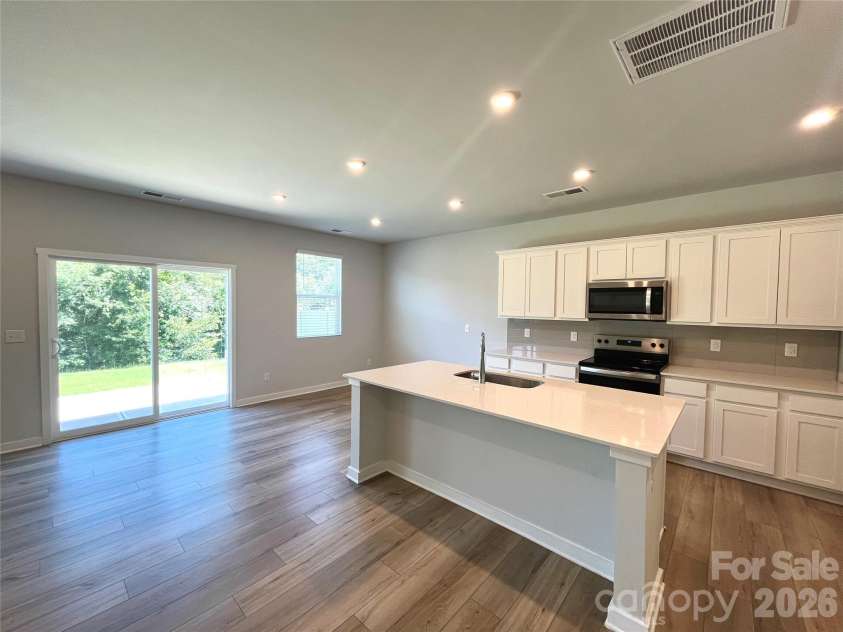 307 Bezelle Avenue, York, SC 29745.  MLS# CAR4415235, YatesRealty ID 44815. 