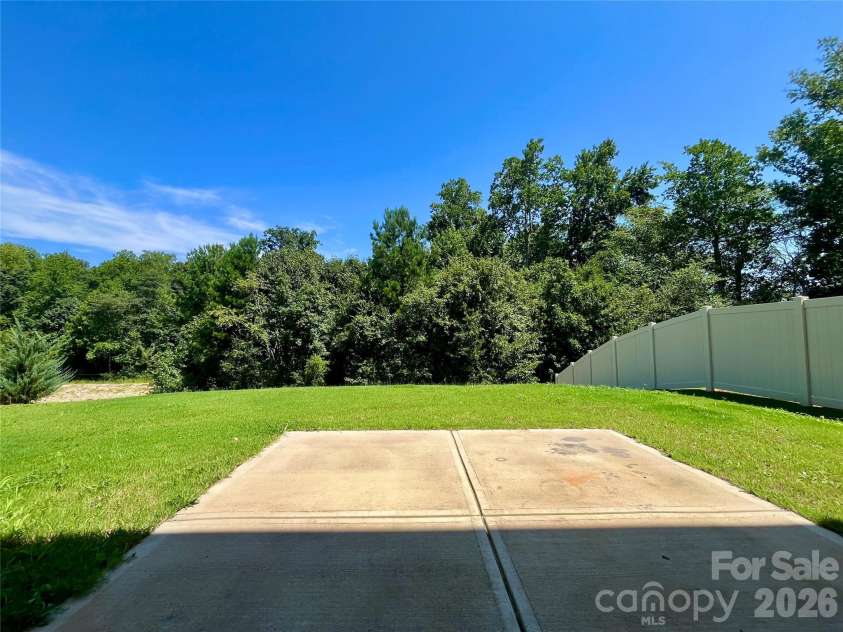 307 Bezelle Avenue, York, SC 29745.  MLS# CAR4415235, YatesRealty ID 44815. 